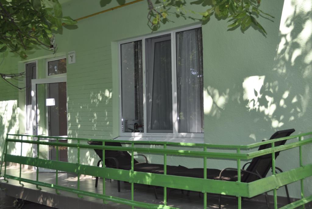 Zelenyi Kampus Hotel Odesa Exterior photo